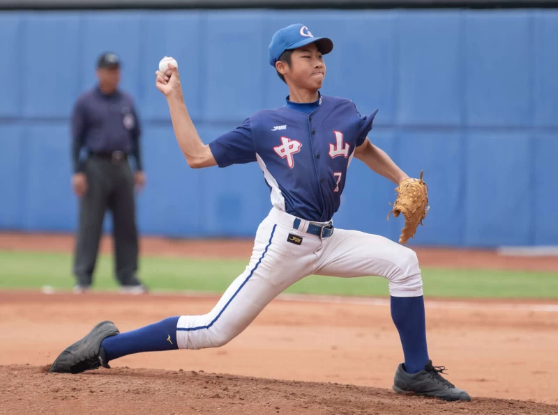 潘智謙先發4.1局,和鄭右宏聯手無安打比賽。台灣世界少棒聯盟提供