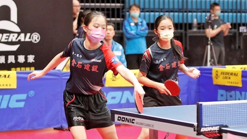 新北修德國小李歆芃/王妍心奪10歲組雙第二名。姚瑞宸攝
