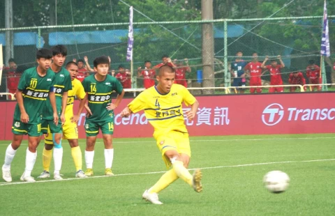 劉鎧瑞為北門射進致勝12碼球。詹健全攝
