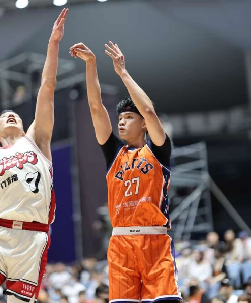 27張鎮衙 12分 2籃板 1助攻。大會提供
