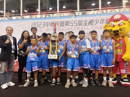 高雄市民生國小第3度奪得U12 MINI男子組冠軍。姚瑞宸攝