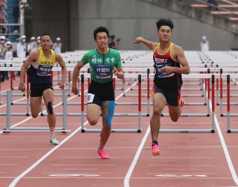 謝元愷和林翊凱（左）分居一、二名。李天助攝