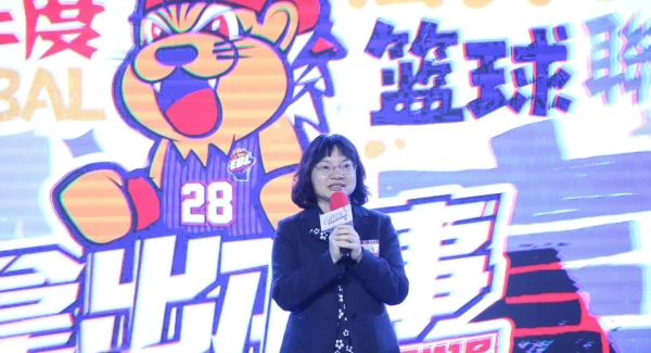 教育部體育署學校體育組潘婉馨副組長感謝各校支持賽事並勉勵小球員們拿出最好表現享受比賽。官方提供