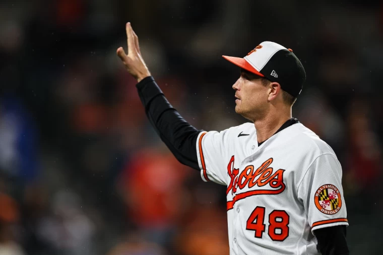 先發投手派出吉普森(Kyle Gibson),防禦率3.61,今年收下四連勝。法新社