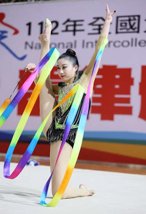 輔大張起畇在韻律體操代的帶精彩演出。大會提供