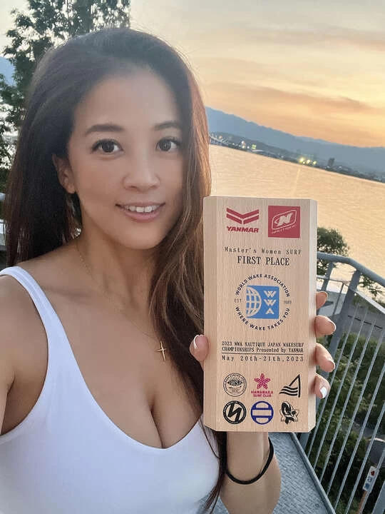 kimberly陳美彤榮獲2023 wwa世界滑水協會 快艇衝浪亞洲巡迴職業賽 日本站masters women division金牌。starfish星予公關提供