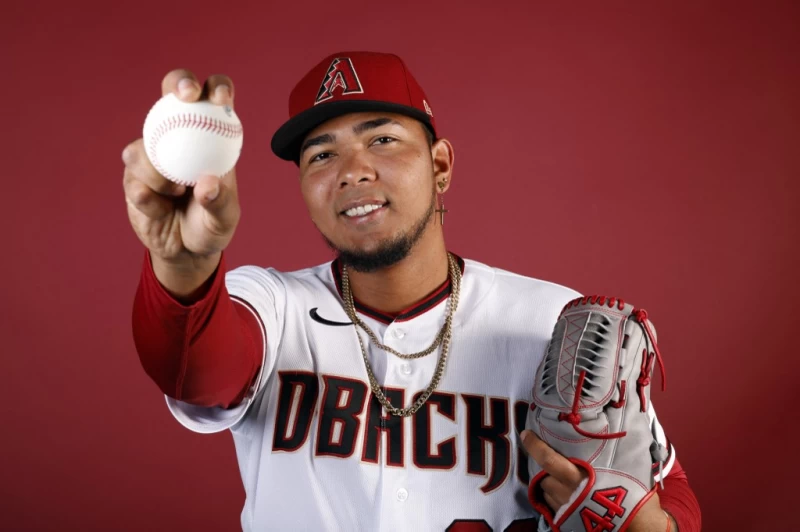 梅西亞(Humberto Mejia)在亞歷桑納響尾蛇,2季下來累積8場出賽,繳出0勝5敗、防禦率6.68的成績單。法新社