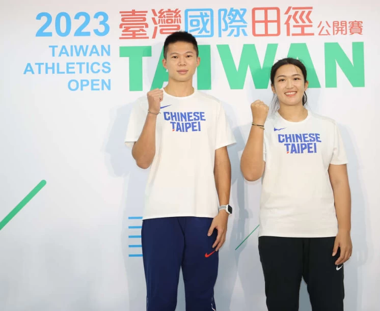 李允承(左)余雅倩。李天助攝