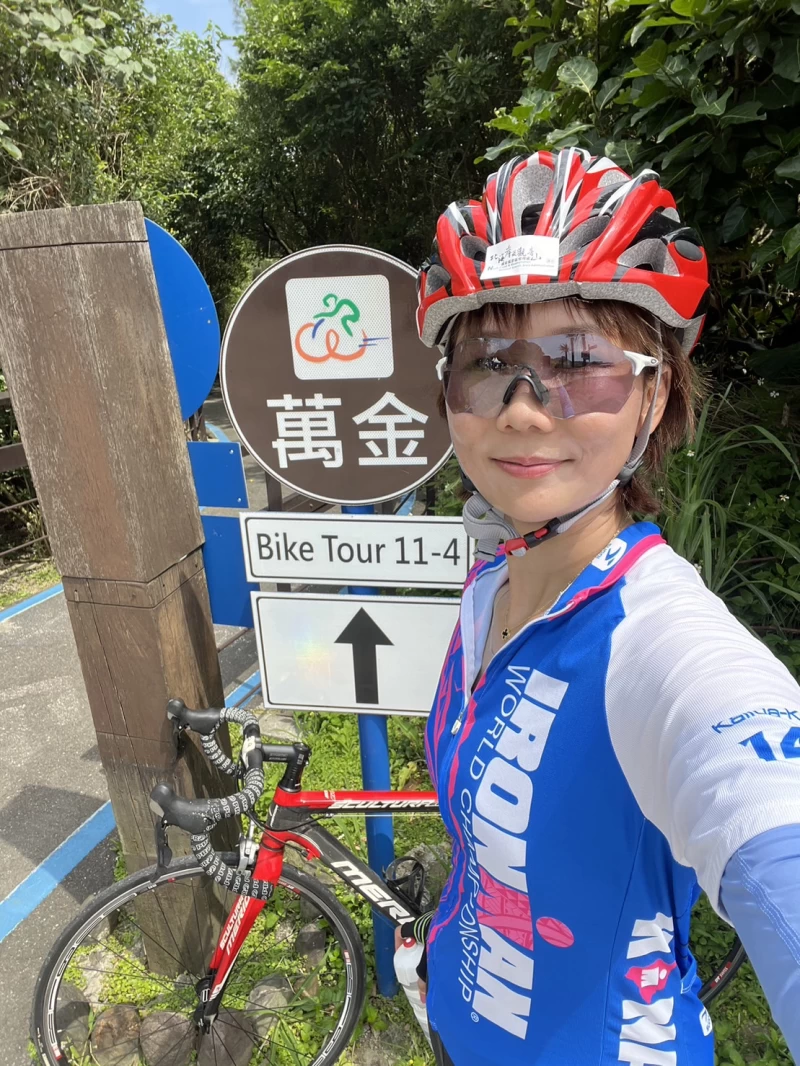 過去是職網球員、現任基隆市議員陳宜,也曾經非常愛騎車。陳宜提供