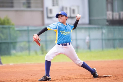 親子勇士魚丸黃俊錡後援製造9上9下。大會提供