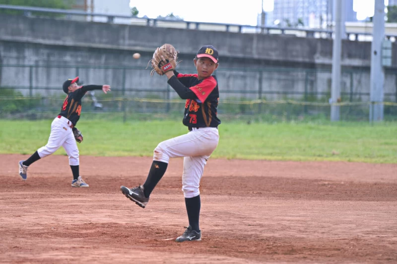 陳奕翰三局好投幫助球隊取勝。大會提供