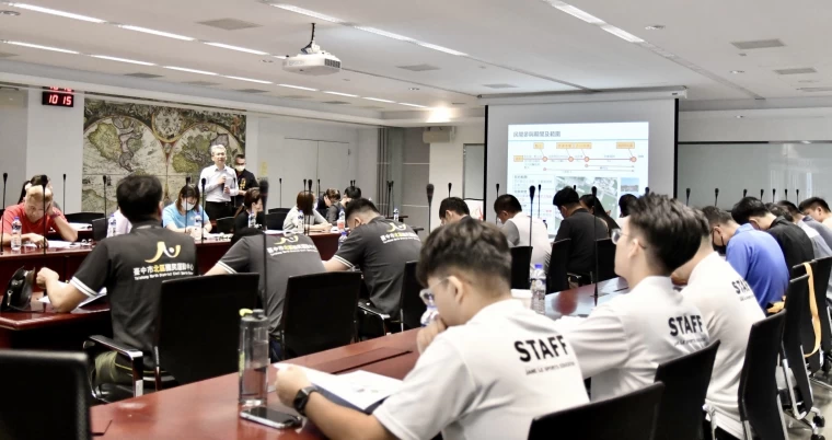 現場說明招商初步規劃 參與者出席踴躍。（台中運動局提供）