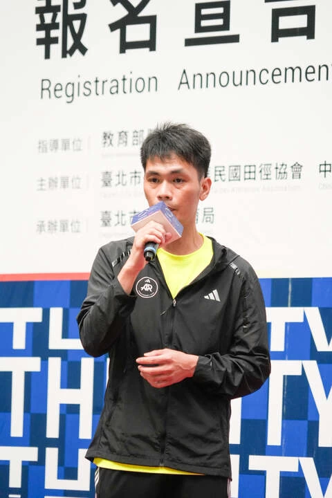 臺北馬拉松今年推出免費官方訓練營,由AR總教練暨前長跑國手鄭子健規劃全半馬訓練營。臺北市體育局提供