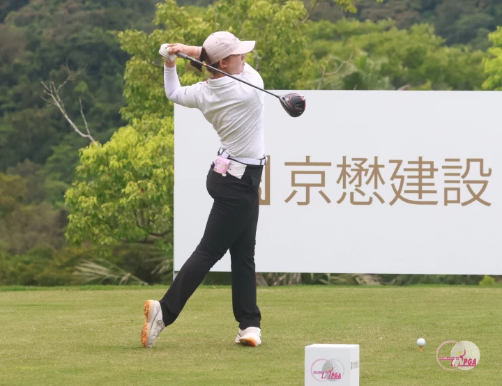 第二回合洪玉霖66桿兩回合以(-13)暫列第一。鍾豐榮攝影