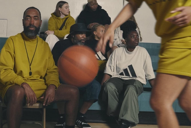 adidas Basketball Chapter 03延續該系列的精神,向熱愛表達致敬,記得「回歸初心Remember the Why 」,記得夢想為什麼開始。官方提供