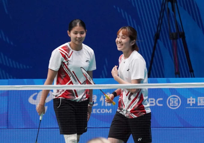 團體賽首戰第五點女雙鄧淳薰/董秋彤輕鬆收下勝利。大專體總提供