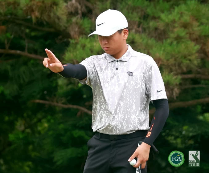 第二回合業餘選手陳宣佾(-2)暫並列第四=. 鍾豐榮攝影