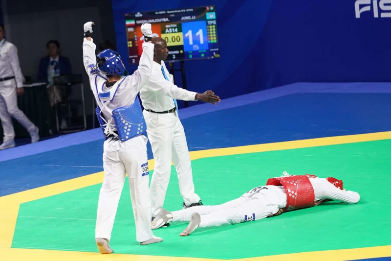 鍾俊傑八強1分險勝晉級。大專體總提供