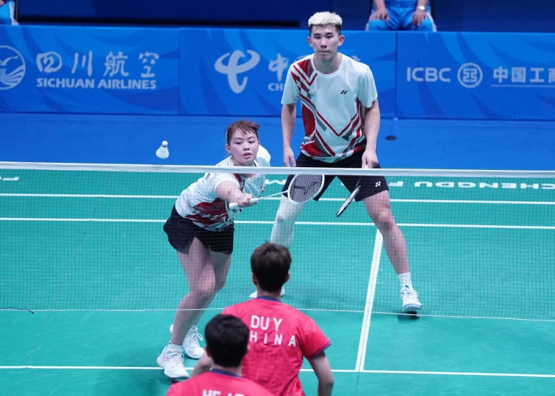 李佳馨與葉宏蔚率先晉四強。大專體總提供