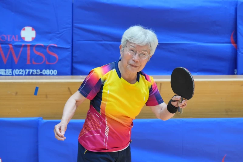 雙打130歲參賽者今年80歲的張金宮。大會提供
