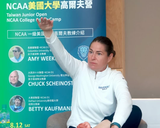 NCAA一級美國大學高爾夫教練Amy。鍾豐榮攝影