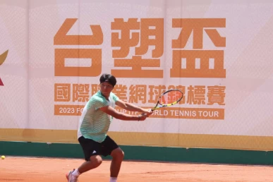 會外賽晉級者 臺灣小將 王愷翊 三連勝 晉級十六強。海碩整合行銷提供