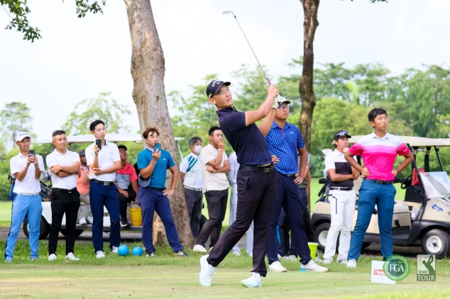 曾豐棟在六洞paly off中成功拿下冠軍價碼獎10萬元。TPGA_林聖凱攝影
