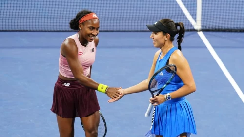 高芙(左)、佩吉拉若今年美網謝淑薇沒能奪冠,兩人將升上新任世界雙打球后。摘自美網官網