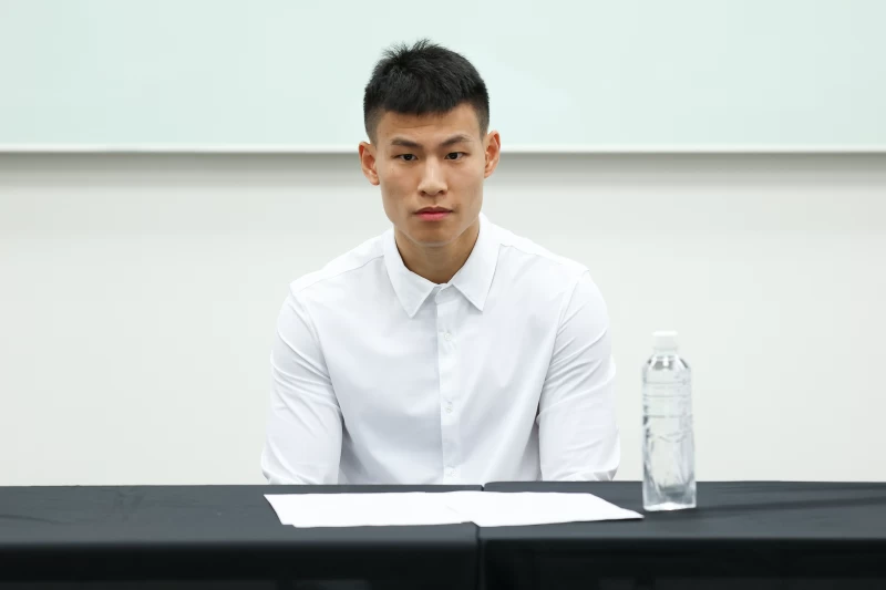 臺北戰神記者會由領隊尚瑞強偕同臺北戰神球員林秉聖一同出席。球團提供