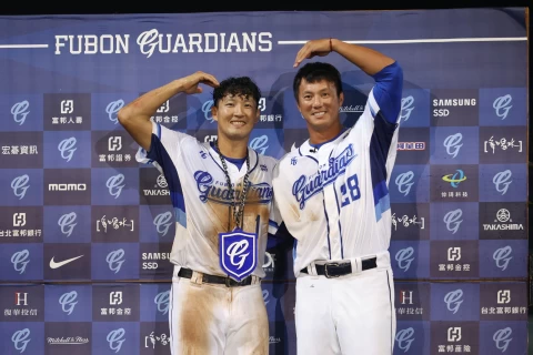 林哲瑄、高國輝。富邦悍將提供
