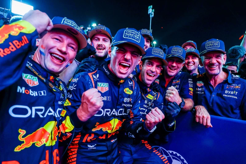 2023年f1卡達站衝刺賽,Red Bull車隊慶祝荷蘭籍車手Max Verstappen 三度蟬聯世界冠軍佳績。Red Bull提供