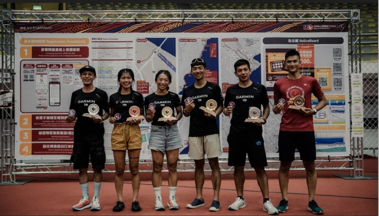首屆Garmin tri成功幫助全數16位學員於2023 challenge taiwan中打破個人最佳成績,共12 位學員站上頒獎台成為整場賽事注目焦點。官方提供