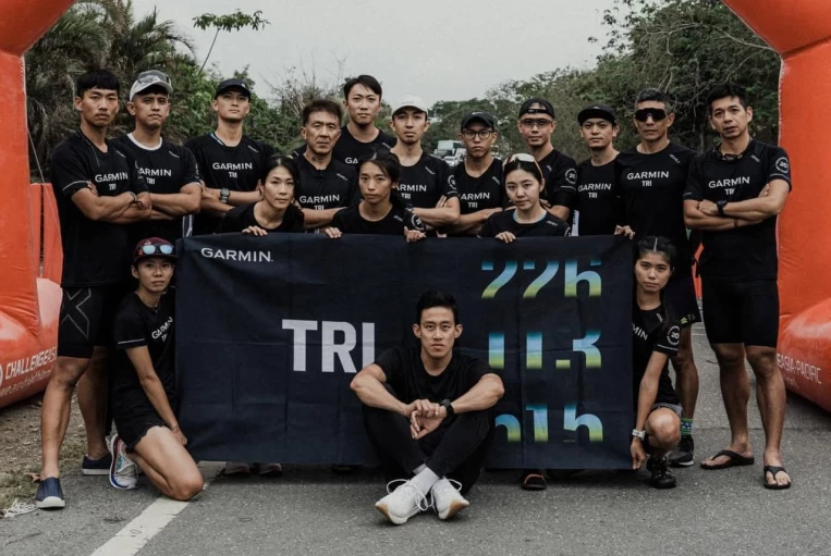 首屆Garmin tri營戰三鐵訓練營,由張團畯領軍指導帶領16位學員勇闖challenge taiwan,全員破pb締造不凡佳績。官方提供