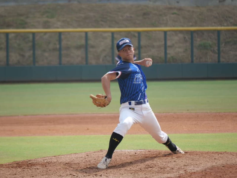 張畯耀8局先發僅失1分。吳敏欣攝