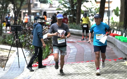 2025年雙北世界壯年運動會定向越野暖身賽在內湖文德二號公園起跑。大會提供