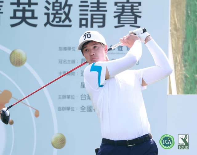 第一回合何勁宏65桿 7暫並列第1。鍾豐榮攝影
