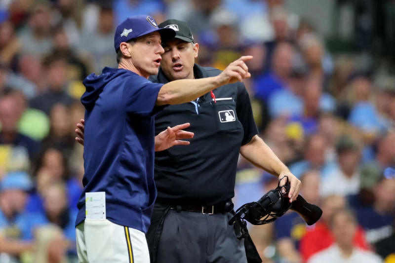 密爾瓦基釀酒人總教練康塞爾（Craig Counsell）要求加薪。法新社