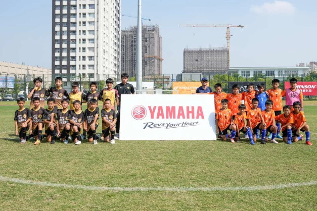 同為台南市球隊的東門城勝利國小攜手進入全國決賽。官方提供