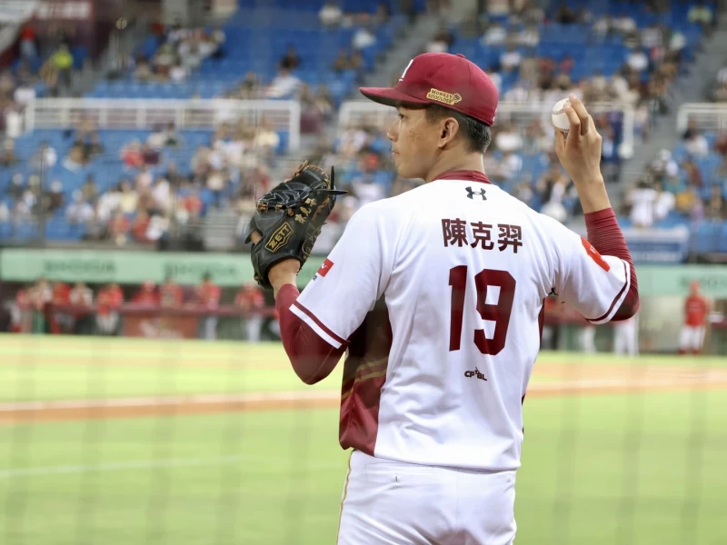陳克羿本季對戰味全先發4場戰績2勝1敗,防禦率6.20。摘自陳克羿臉書