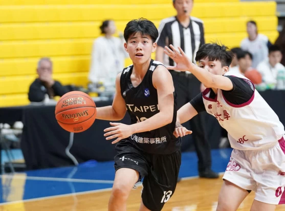 北市大學侯子映20分送出5助攻。大專體總提供