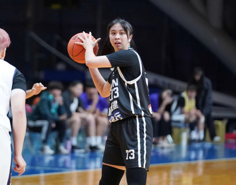 臺灣科大王禹雯4外線貢獻15分12籃板。大專體總提供
