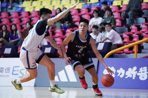 台藝王威翔14分。大專體總提供