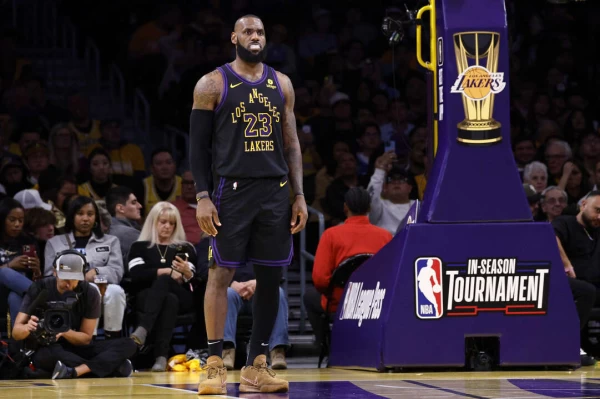 詹姆斯解鎖39000分里程碑,NBA史上第1人。法新社