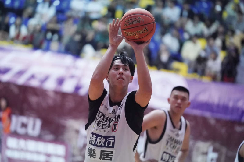 台科汪哲宇9分9籃板。大專體總提供