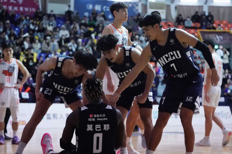 政大19:4尾盤逆襲獲4連勝。大專體總提供