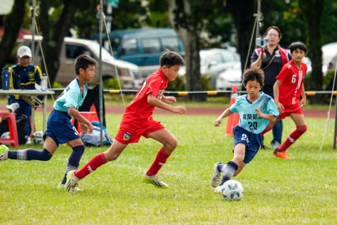 北埔國小(紅衣)險勝宜縣凱旋。大會提供