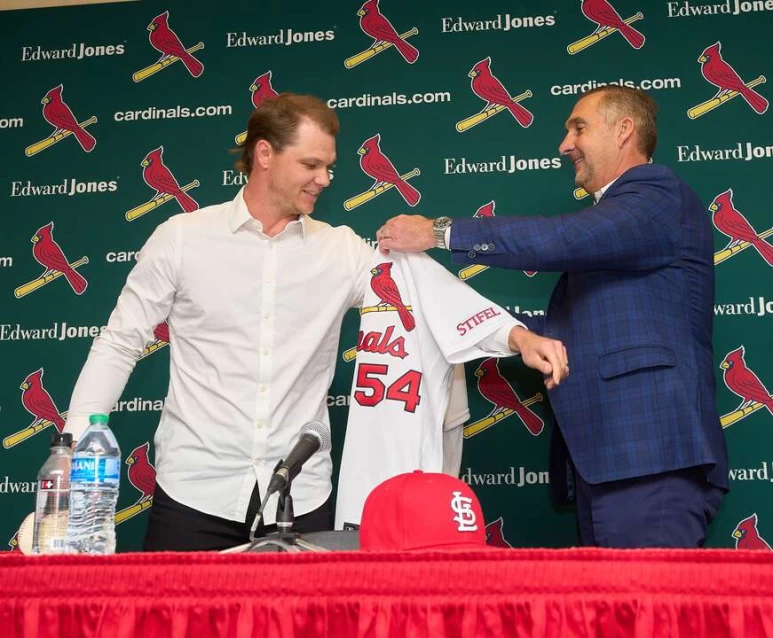 聖路易紅雀和格雷（Sonny Gray）簽下一張3年合約。摘自紅雀推特