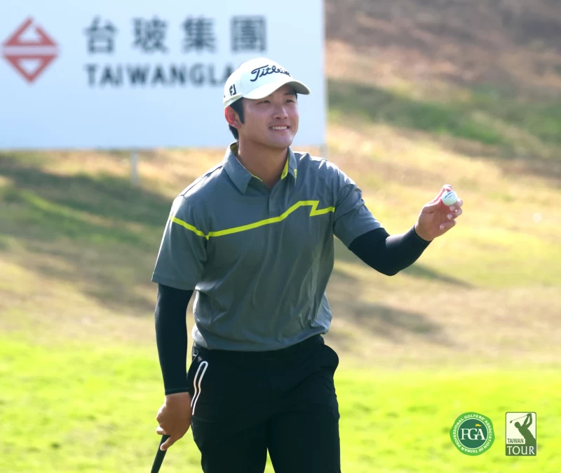 第三回合台灣劉永華69桿三天以 -9暫並列第六。鍾豐榮攝影