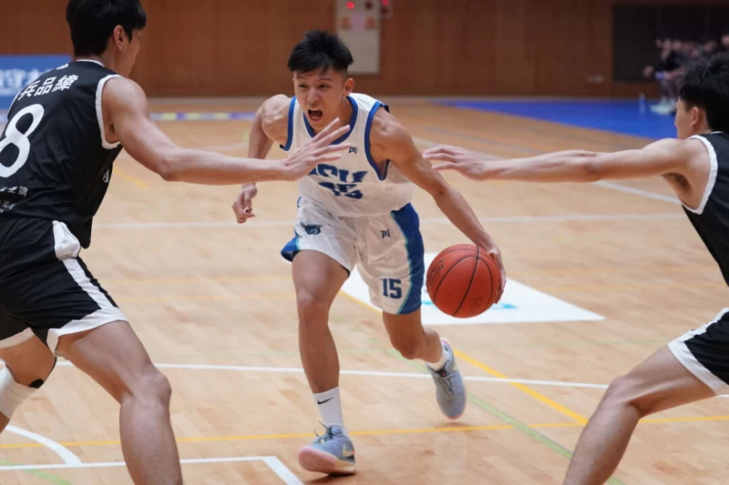 僑光林緯樺全隊最高20分。大專體總提供