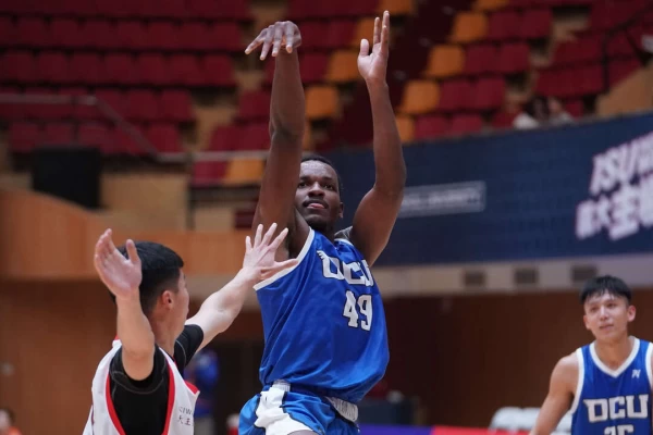 僑光米利恩23分24籃板。大專體總提供